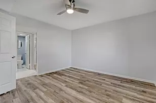 3650 Whitehall Dr, West Palm Beach, FL 33401 - Photo 19