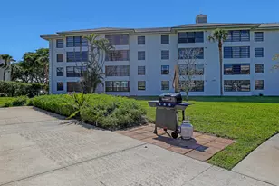 3650 Whitehall Dr, West Palm Beach, FL 33401 - Photo 29