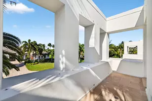 7034 SE Harbor Cir, Stuart, FL 34996 - Photo 49