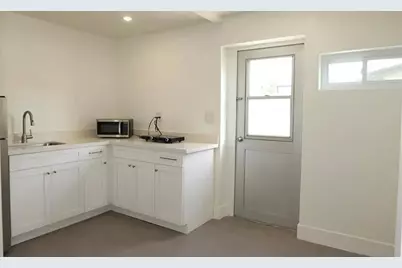 436 Fontana Drive, Palm Springs, FL 33461 - Photo 5