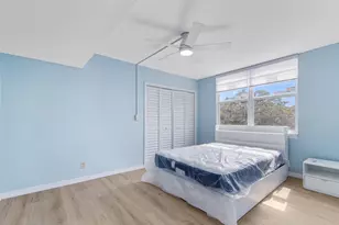 2901 S Palm Aire Dr, Pompano Beach, FL 33069 - Photo 25