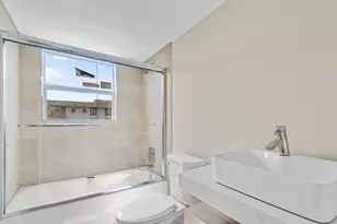 2901 S Palm Aire Dr, Pompano Beach, FL 33069 - Photo 23