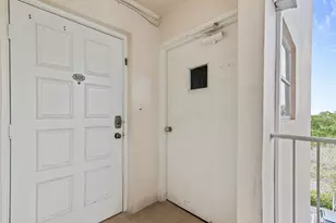 2901 S Palm Aire Dr, Pompano Beach, FL 33069 - Photo 27