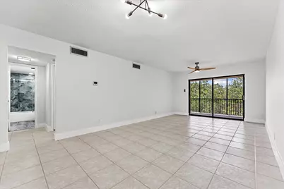 200 Jacaranda Country Club Drive #3c, Plantation, FL 33324 - Photo 3