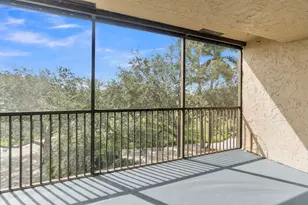 200 W Jacaranda Country Club Dr, Plantation, FL 33324 - Photo 37