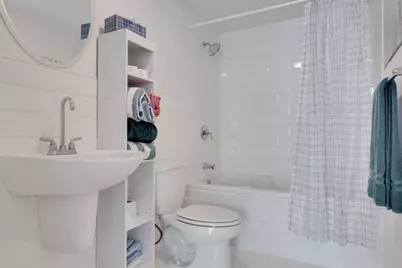 690 SW 1st Court #Ph2-21, Miami, FL 33130 - Photo 9