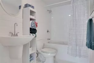 690 SW 1st Ct, Miami, FL 33130 - Photo 9