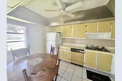 5725 E Fernley Dr Drive E #65, West Palm Beach, FL 33415 - Photo 5