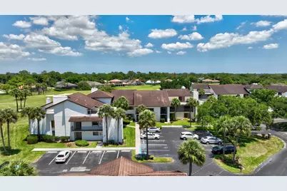 3500 Twin Lakes Terrace #202, Fort Pierce, FL 34951 - Photo 3