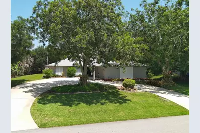 1070 47th Avenue SW, Vero Beach, FL 32968 - Photo 1