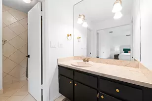 201 NE 16th Pl, Fort Lauderdale, FL 33305 - Photo 31