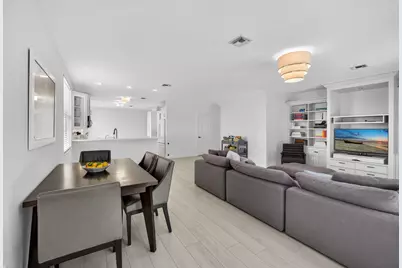 2114 Chagall Circle, West Palm Beach, FL 33409 - Photo 15