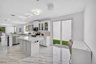 2114 Chagall Cir, West Palm Beach, FL 33409 - Photo 21