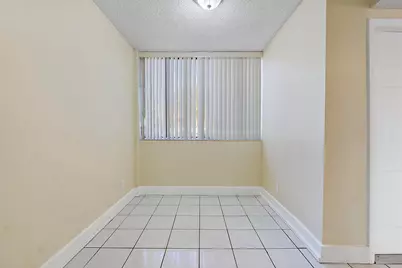 3100 NW 46th Street #102, Oakland Park, FL 33309 - Photo 13