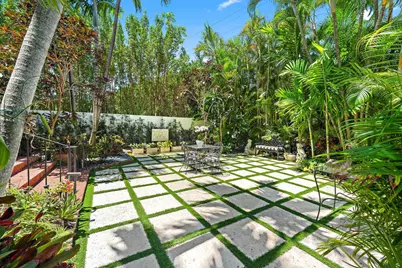 151 S County Road #1st Fl, Palm Beach, FL 33480 - Photo 13