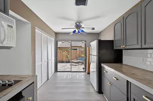 2132 SW 82nd Ave, Davie, FL 33324 - Photo 15