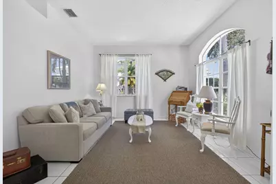 7595 Hollington Place, Greenacres, FL 33467 - Photo 11