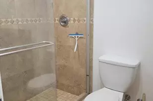 3050 N Palm Aire Dr, Pompano Beach, FL 33069 - Photo 9