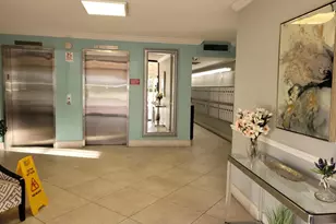 3050 N Palm Aire Dr, Pompano Beach, FL 33069 - Photo 25