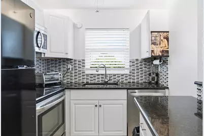 70 Bedford #C, West Palm Beach, FL 33417 - Photo 5
