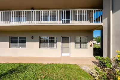 28 Lake Vista Trail #105, Port Saint Lucie, FL 34952 - Photo 3