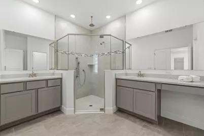 1070 SW Versailles Avenue, Port Saint Lucie, FL 34953 - Photo 19