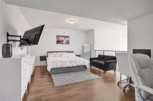 90 SW 3rd St, Miami, FL 33130 - Photo 11