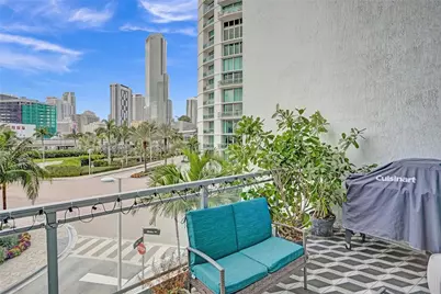 90 SW 3rd Street #Th300b, Miami, FL 33130 - Photo 15