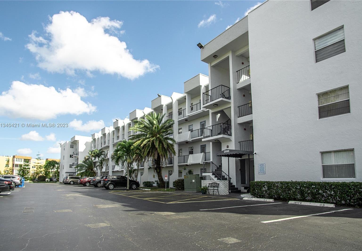 2998 Sunrise Lakes Dr E #116 - 2998 Sunrise Lakes Dr E #116, Sunrise, FL 33322 Luxury Property | Jose Angel Pina