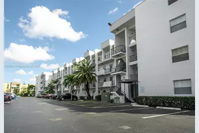 2998 Sunrise Lakes Drive E #116, Sunrise, FL 33322 - Photo 1