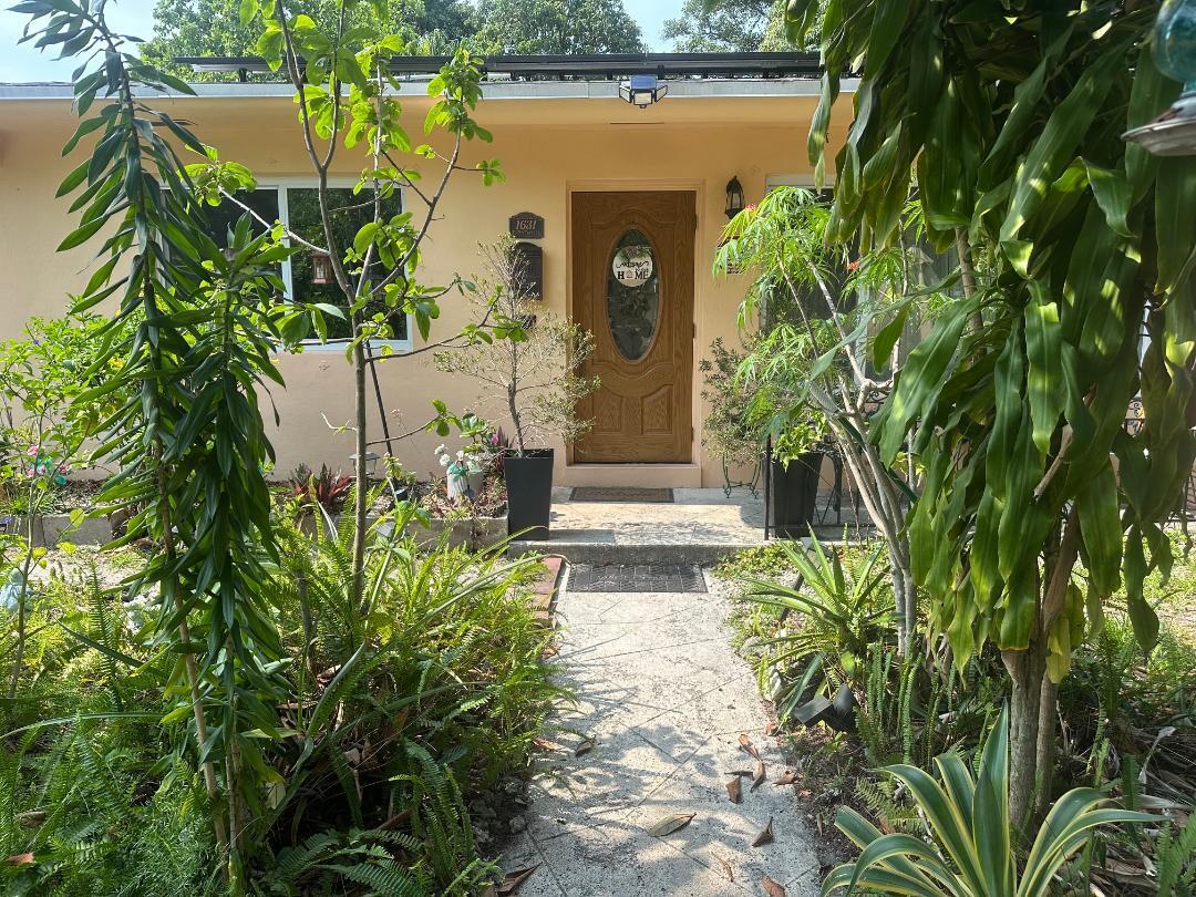 1631 NE 157th Ter - 1631 NE 157th Ter, North Miami Beach, FL 33162 Luxury Property | Jose Angel Pina