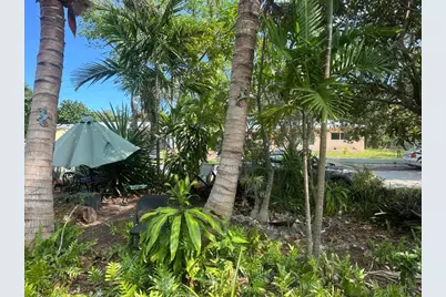 1631 NE 157th Terrace, North Miami Beach, FL 33162 - Photo 5