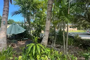 1631 NE 157th Ter, North Miami Beach, FL 33162 - Photo 5