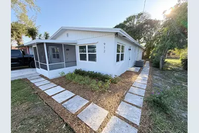 912 SE Tarpon Avenue, Stuart, FL 34994 - Photo 1
