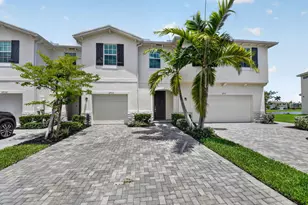 6933 N Harbours Edge Ave, Lake Worth, FL 33467 - Photo 1