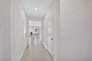 6933 N Harbours Edge Ave, Lake Worth, FL 33467 - Photo 5