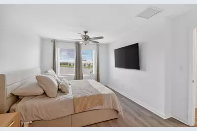 6933 N Harbours Edge Avenue, Lake Worth, FL 33467 - Photo 23