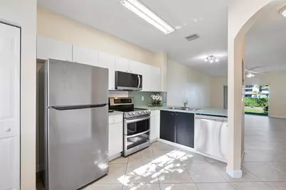 5910 Riverside Avenue, Tamarac, FL 33321 - Photo 9