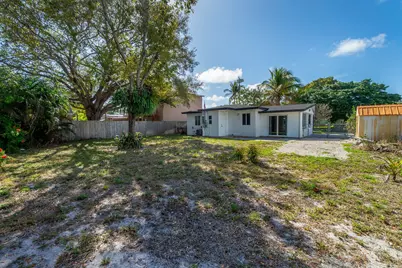 113 SE 8th Avenue, Boynton Beach, FL 33435 - Photo 23