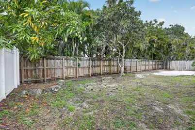 8241 NW 48th Street, Lauderhill, FL 33351 - Photo 33