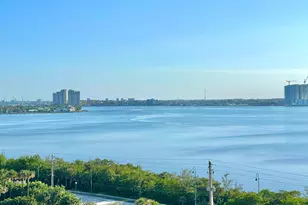 5420 N Ocean Dr, Singer Island, FL 33404 - Photo 35