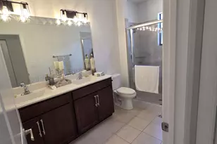 195 SE 24th Ct, Homestead, FL 33033 - Photo 13