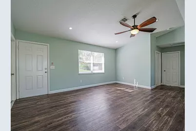 756 SW 18th Pl Place SW, Vero Beach, FL 32962 - Photo 9
