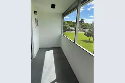 218 Windsor J, West Palm Beach, FL 33417 - Photo 5