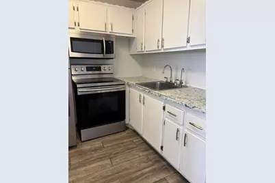 218 Windsor J, West Palm Beach, FL 33417 - Photo 7