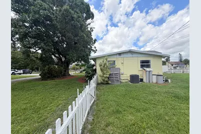 4905 Williams Road, Palm Beach Gardens, FL 33418 - Photo 17