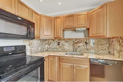 187 Normandy D, Delray Beach, FL 33484 - Photo 9