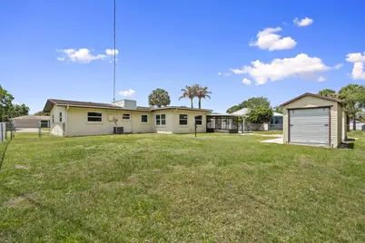 7408 Santa Rosa Parkway, Fort Pierce, FL 34951 - Photo 25