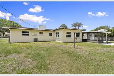 7408 Santa Rosa Parkway, Fort Pierce, FL 34951 - Photo 23