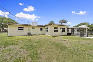 7408 Santa Rosa Pkwy, Fort Pierce, FL 34951 - Photo 23